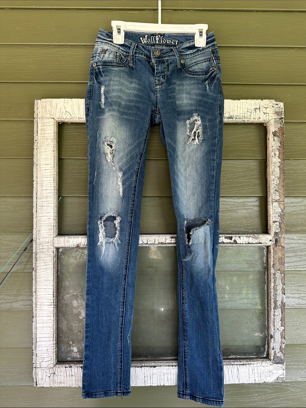 Vintage Wallflower Distressed Y2K Medium Blue Low Rise Skinny Jeans
